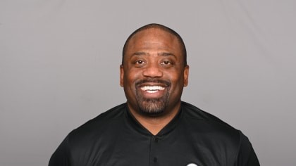 Portrait: Frisman Jackson – Wide Receivers Coach 1 Frisman Jackson
