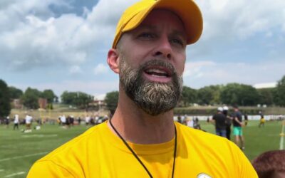 Interview WR Coach Zach Azzanni